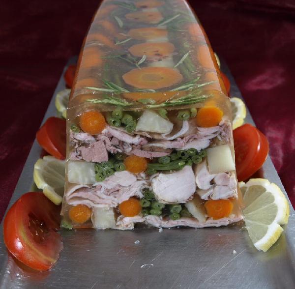 Terrine de lapin aux petits légumes